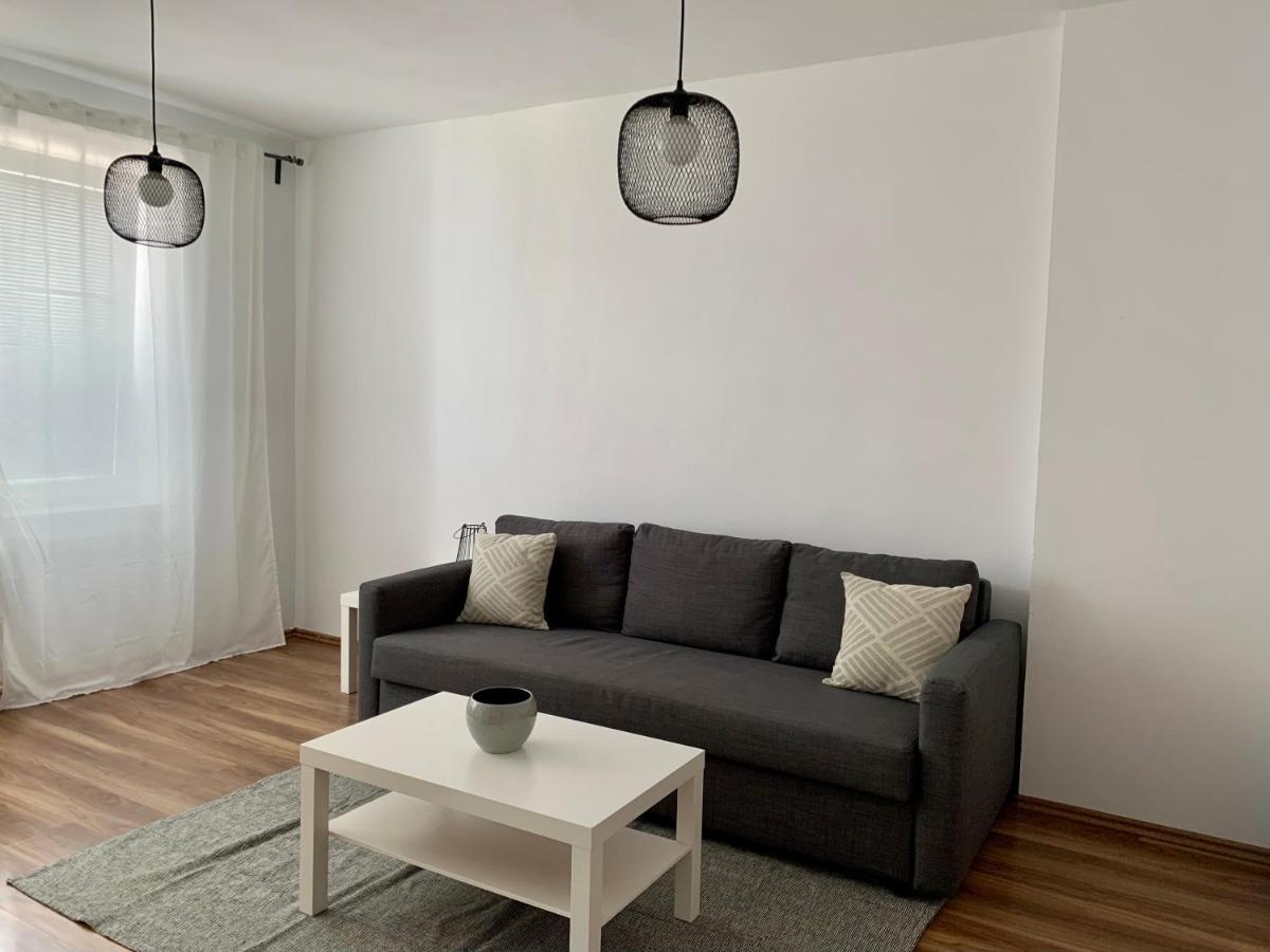 Apartment Horakova Зноймо Экстерьер фото
