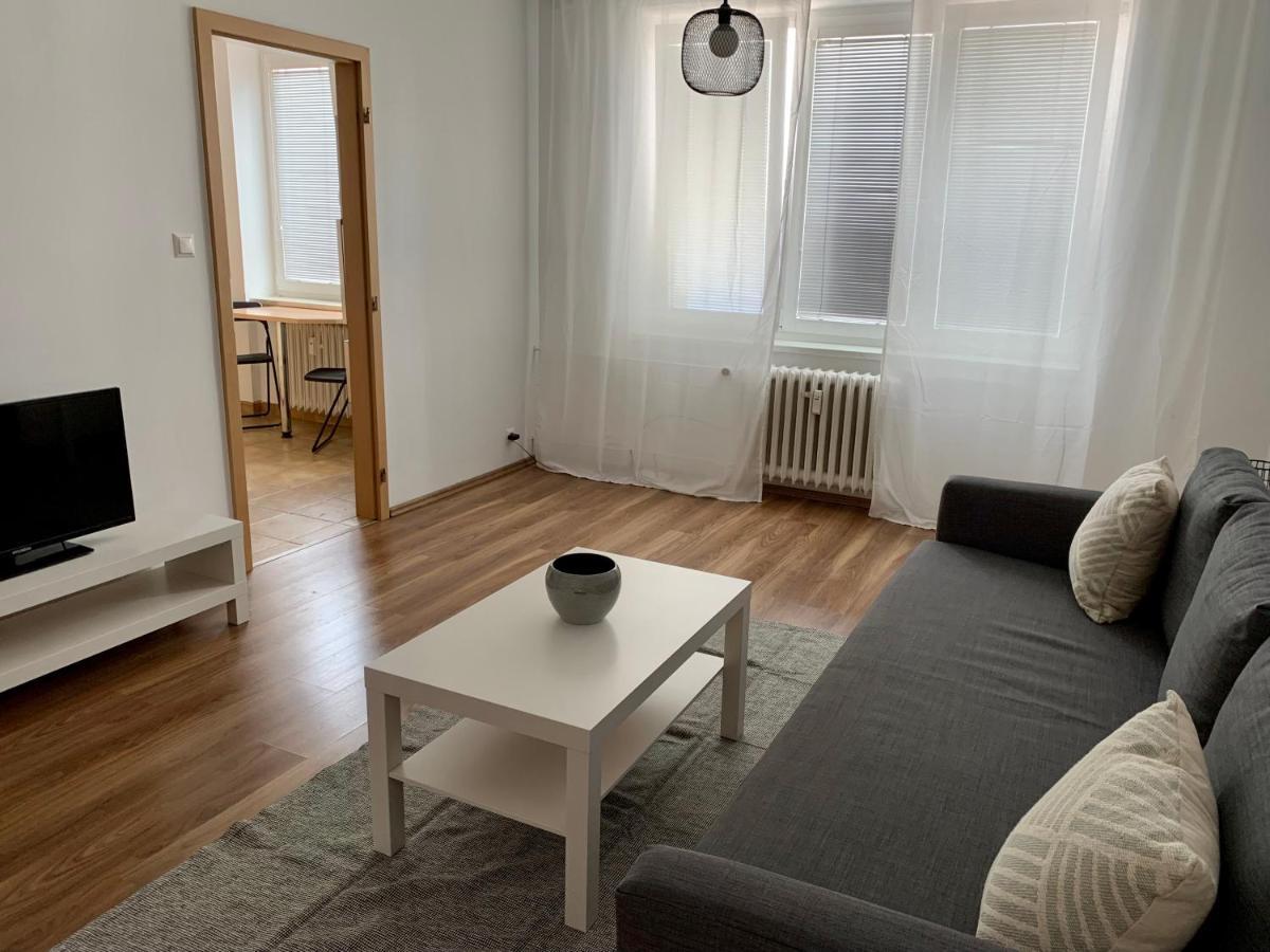 Apartment Horakova Зноймо Экстерьер фото